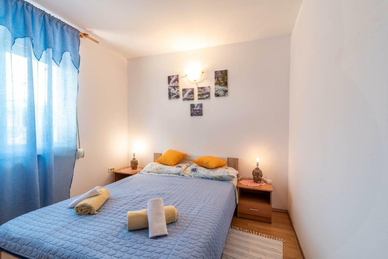 Nostress Apartment Pula Exterior photo