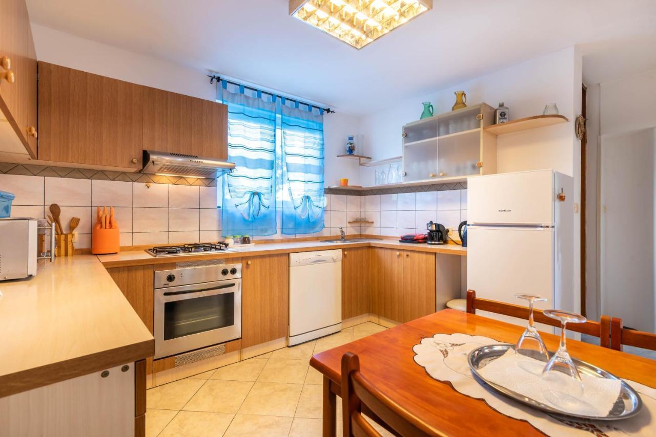 Nostress Apartment Pula Exterior photo